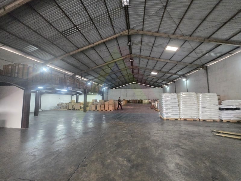 Interior Gudang Penyimpanan Bahan Baku